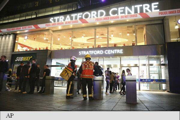 Cinci persoane rănite într-un atac cu acid la Londra