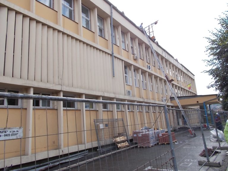Au început lucrările de modernizare a Policlinicii