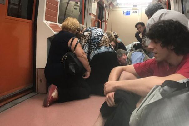 Incident armat la metroul din Madrid: Sute de persoane au fost evacuate