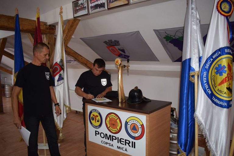 Pompierii voluntari au depus jurământul