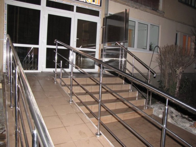 Achiziție de lucrări pentru o rampă destinată persoanelor cu dizabilități