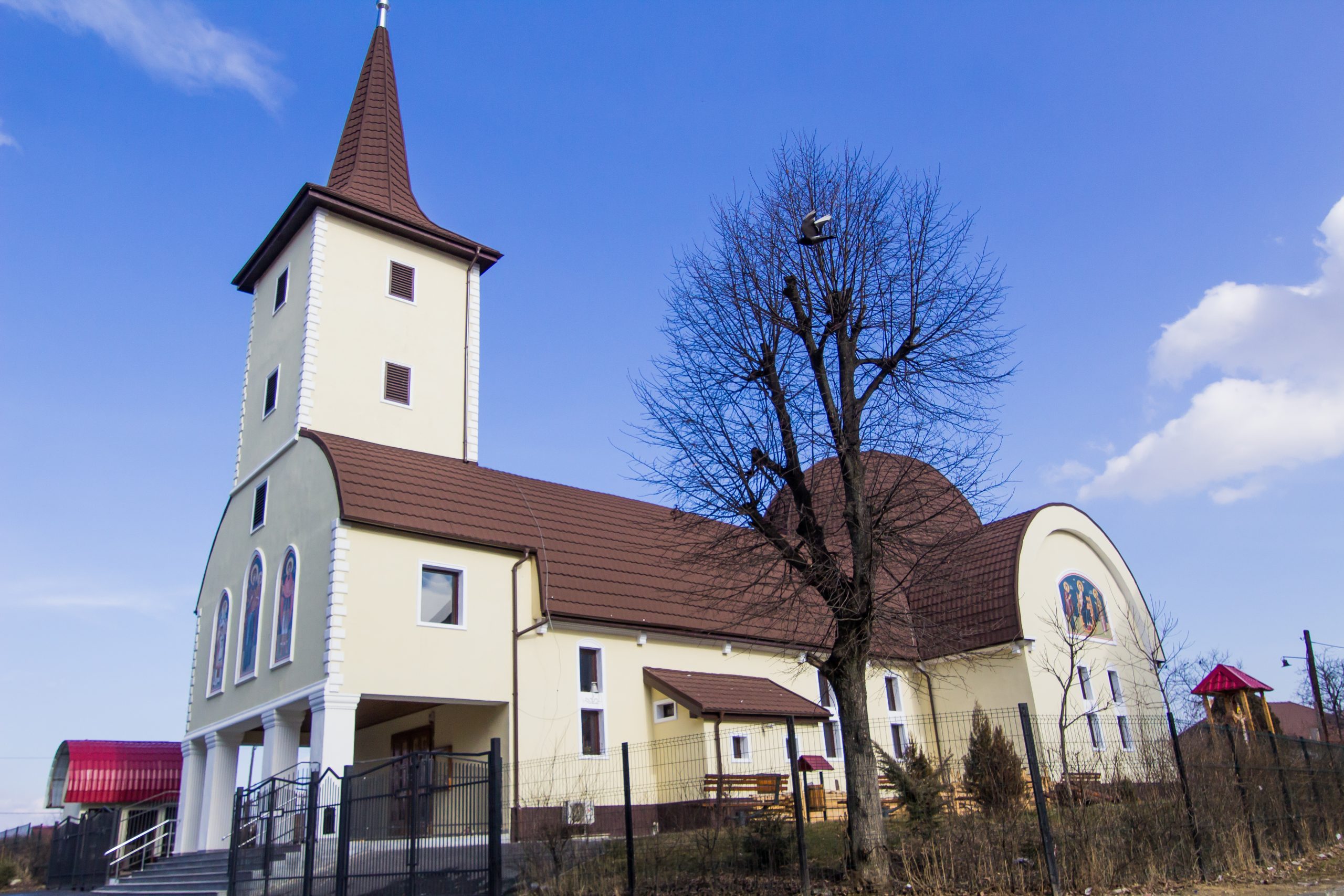 Hram la biserica din Gara Mică