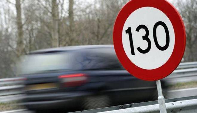 Recorduri de viteză și pe DN 14. Șoferi prinși circulând cu 124 de kilometri/oră în localitate