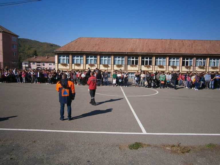 Peste 40 de școli, grădinițe și colegii din Sibiu, fără autorizații ISU