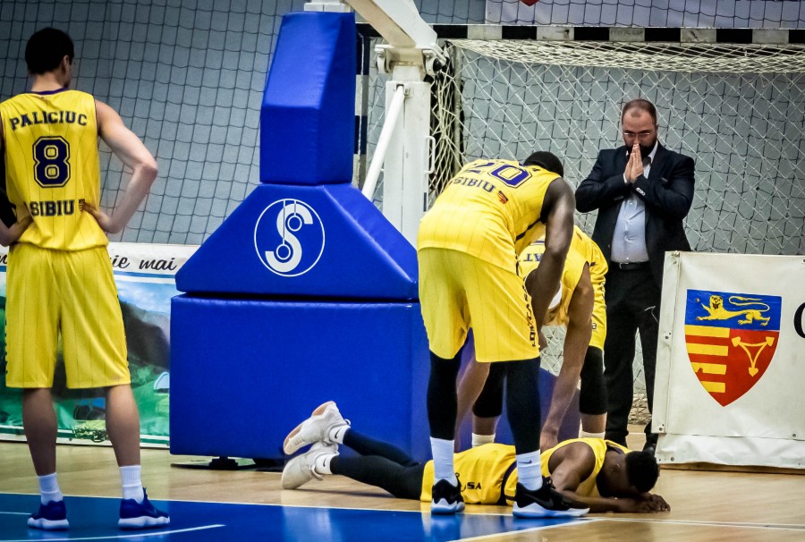 Kevin Capers va lipsi mult timp de la CSU Sibiu