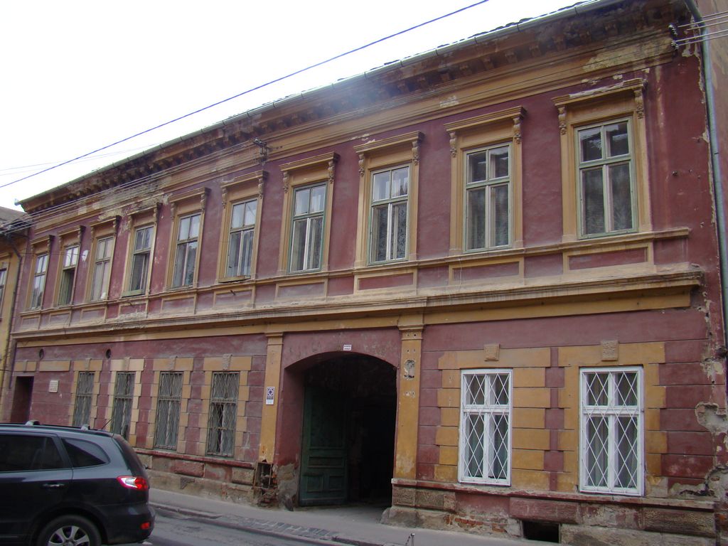 Primaria Sibiu: Amenzi pentru proprietarii cu fațade neîngrijite și pasaje pentru pietoni