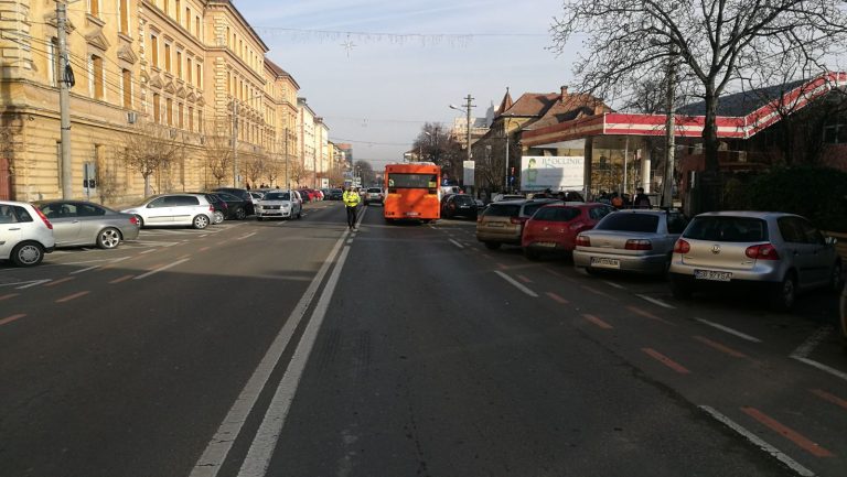 FOTO – Sibian rănit într-un autobuz