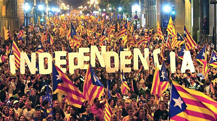 Liderul catalan destituit, Carles Puigdemont, și cei patru foști miniștri, eliberați condiționat