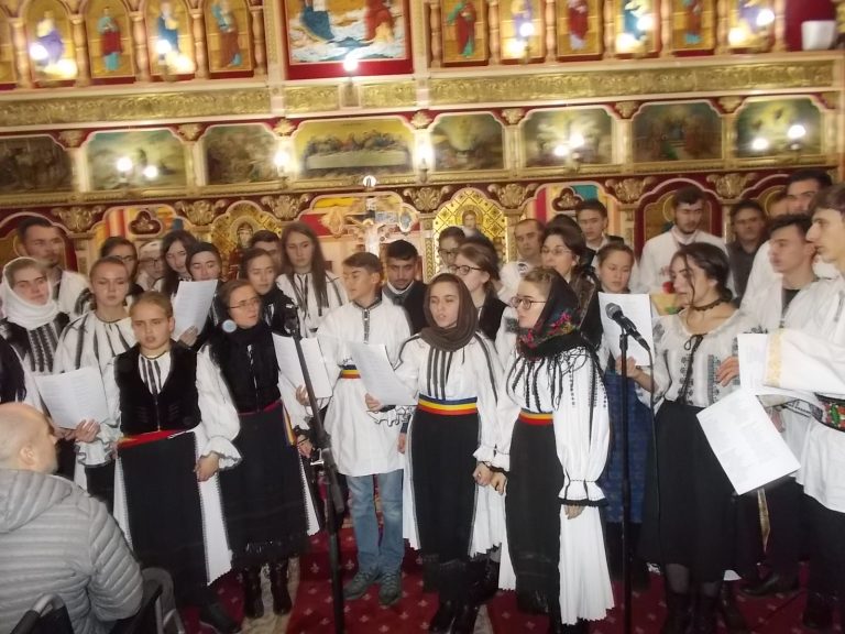 FOTO – Duminică specială la Biserica din Cimitirul Ortodox Mediaș