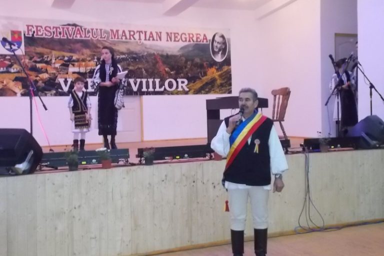 Sărbătoarea la Valea Viilor, cu ocazia Festivalului „Marțian Negrea”