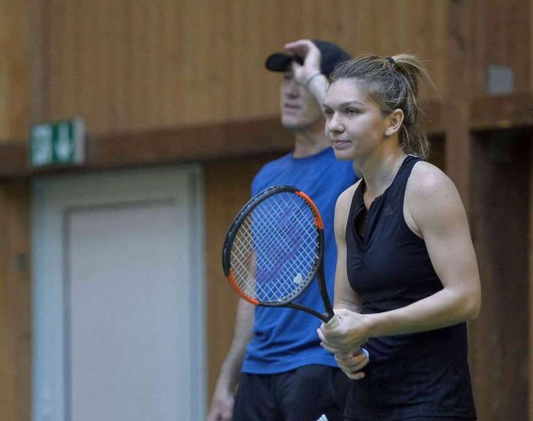 Simona Halep, nominalizată pentru titlul de cea mai bună jucătoare a lunii octombrie în circuitul WTA