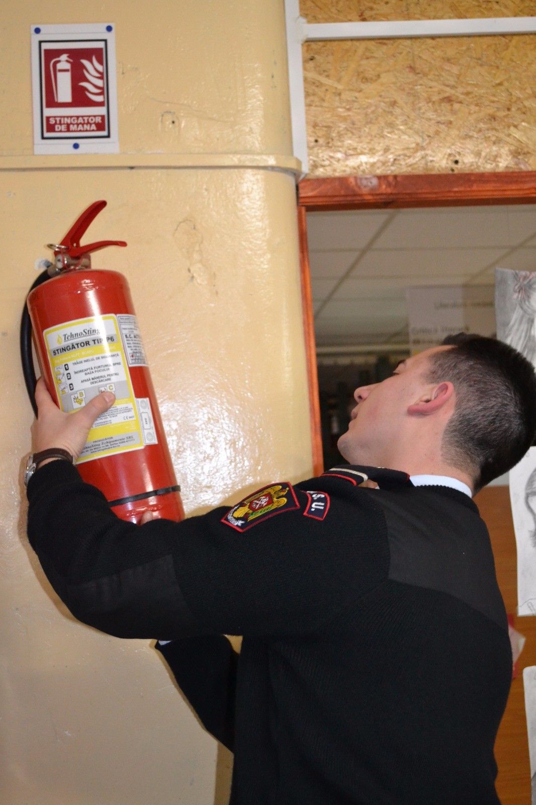 Zece localuri și săli de spectacole nu au autorizație de securitate la incendiu