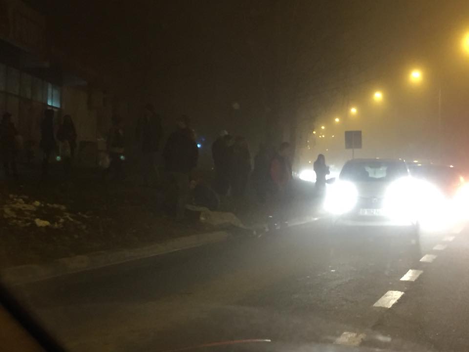 FOTO: Accident pe Calea Cisnădiei, un pieton a fost lovit pe trecere