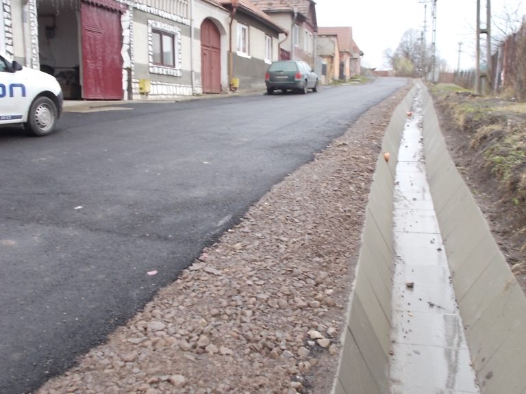 5 străzi au fost asfaltate la Axente Sever și Agârbiciu