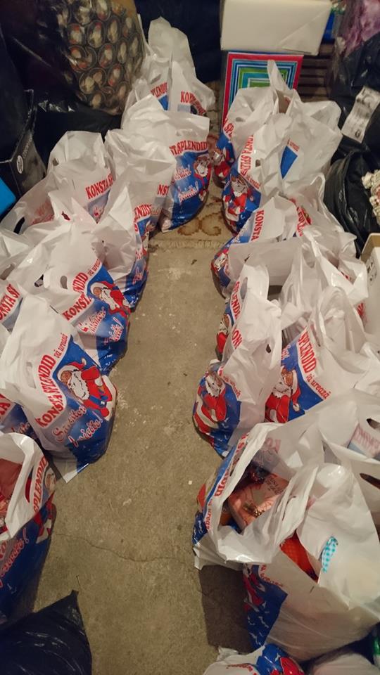 Moș Crăciun mai bogat pentru 20 de familii nevoiașe