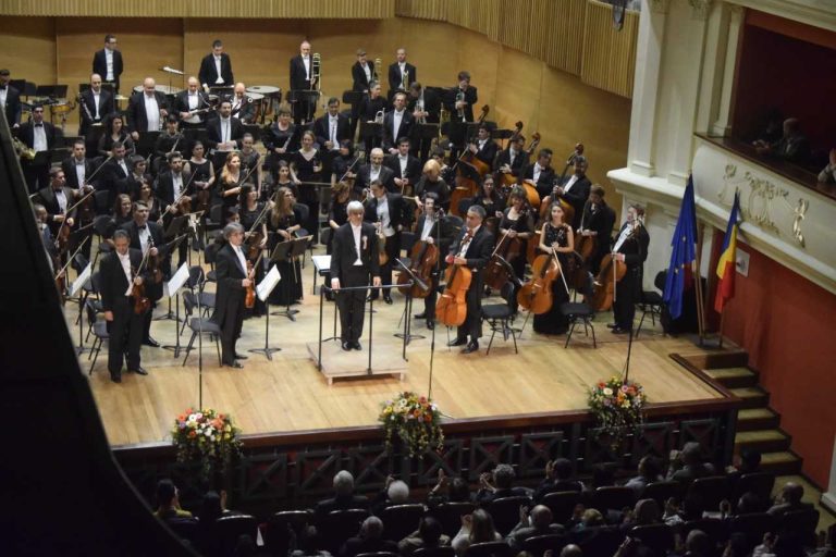 Concertul de Anul Nou al Filarmonicii de Stat Sibiu este sold-out. A fost programată a treia reprezentaţie