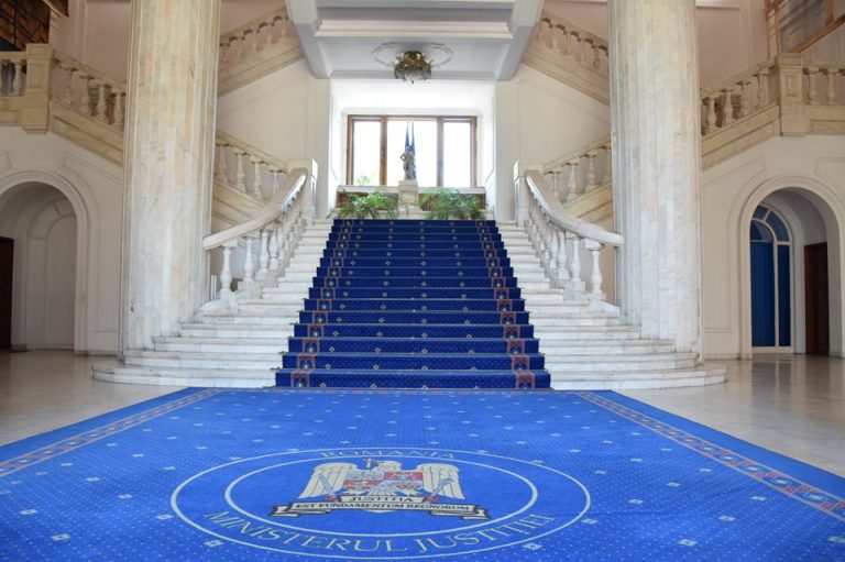 EDITORIAL. Justițiarii sibieni își iau pauză după concediu