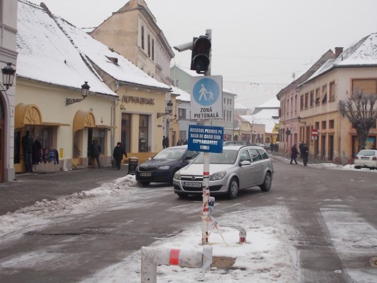Sistem de parcare schimbat: Se desființează unele bariere de acces în centru