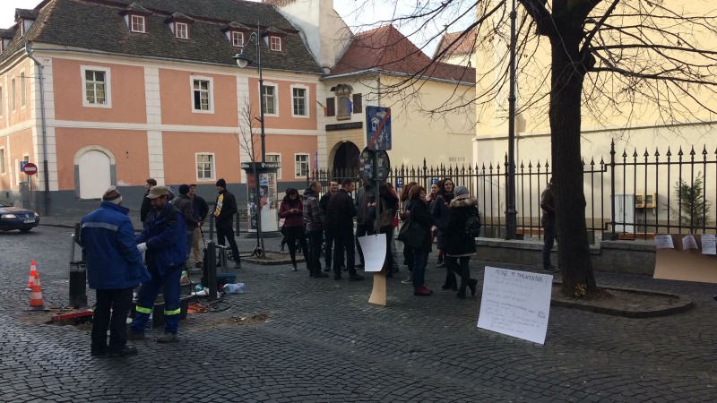 Flashmob în fața sediului PSD Sibiu