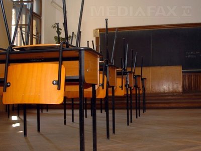 Școli închise în Sibiu din cauza ninsorilor