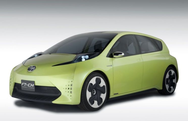 Toyota anunță 10 noi modele electrice până în 2020