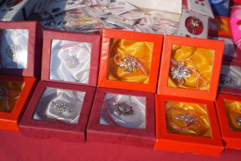 Mărțișorul, tradiții și simboluri