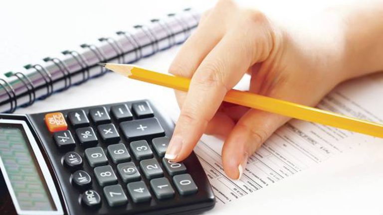 Percheziții în 3 locații din Sibiu la o firmă bănuită de evaziune fiscală