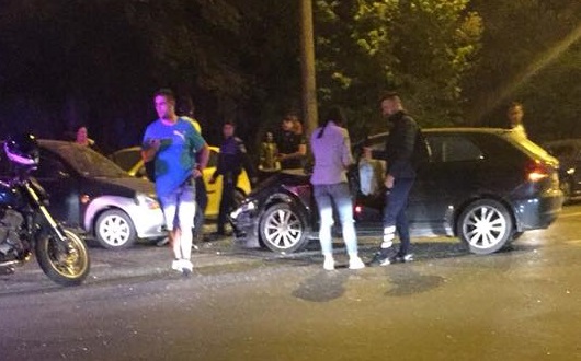 FOTO – Două șoferițe rănite într-un accident rutier în Sibiu