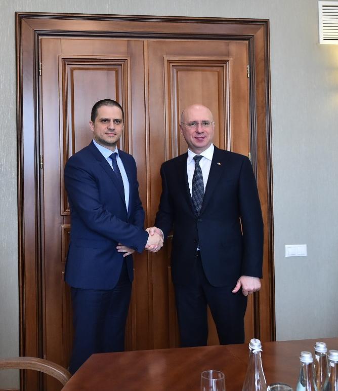 FOTO – Ministrul Turismului, Bogdan Trif, s-a întâlnit cu premierul Republicii Moldova