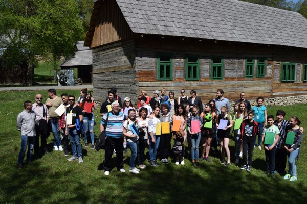 Scoala din Sura Mica