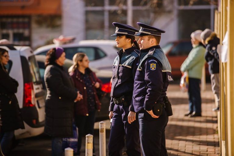 132 de poliști vor acționa, zilnic, în zilele de Paști