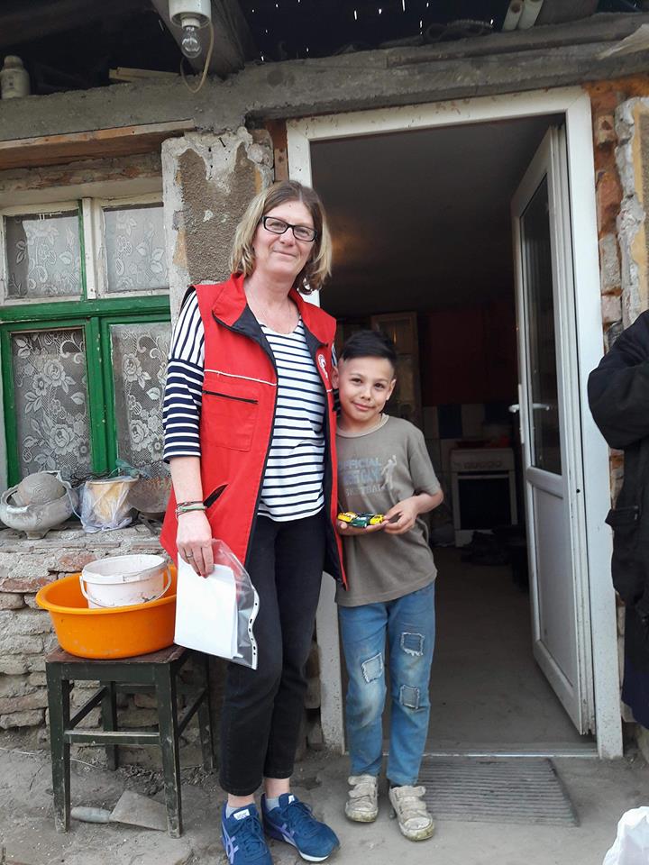 FOTO – Daruri pentru 15 familii nevoiașe, înainte de Paști
