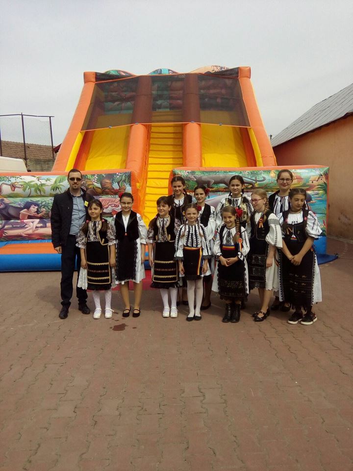 Premii pentru elevii din Mediaș la Festivalul Folcloric ,,Mândre Plaiuri Boicene”