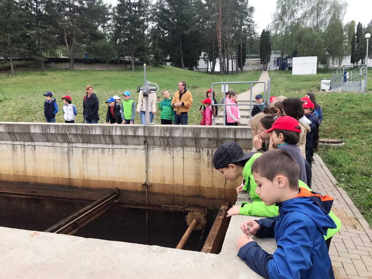 EDITORIAL. „Săptămâna Altfel” și pentru buzunarul părinților