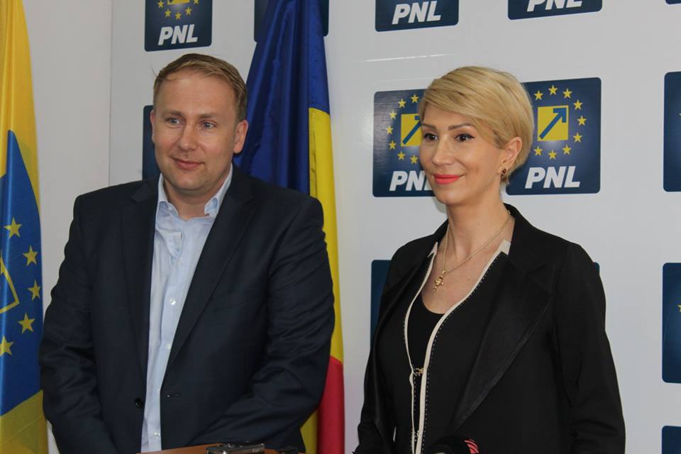 Medicul Victor Costache s-a înscris în PNL Sibiu