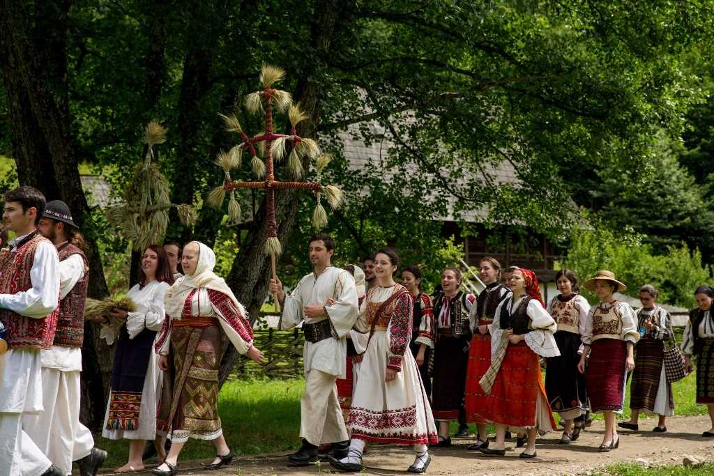 Ziua Națională a Costumului Tradițional din România, la Sibiu