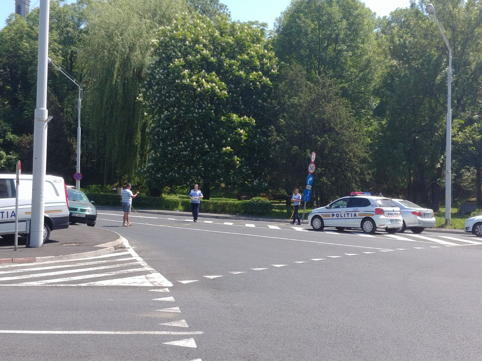 Un copil de 13 ani a fost lovit de o mașină, băiatul era pe bicicletă