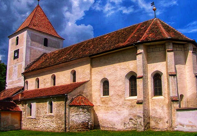 Bisericile evanghelice din Sibiu si alte 3 localitati se transforma in sali de spectacole