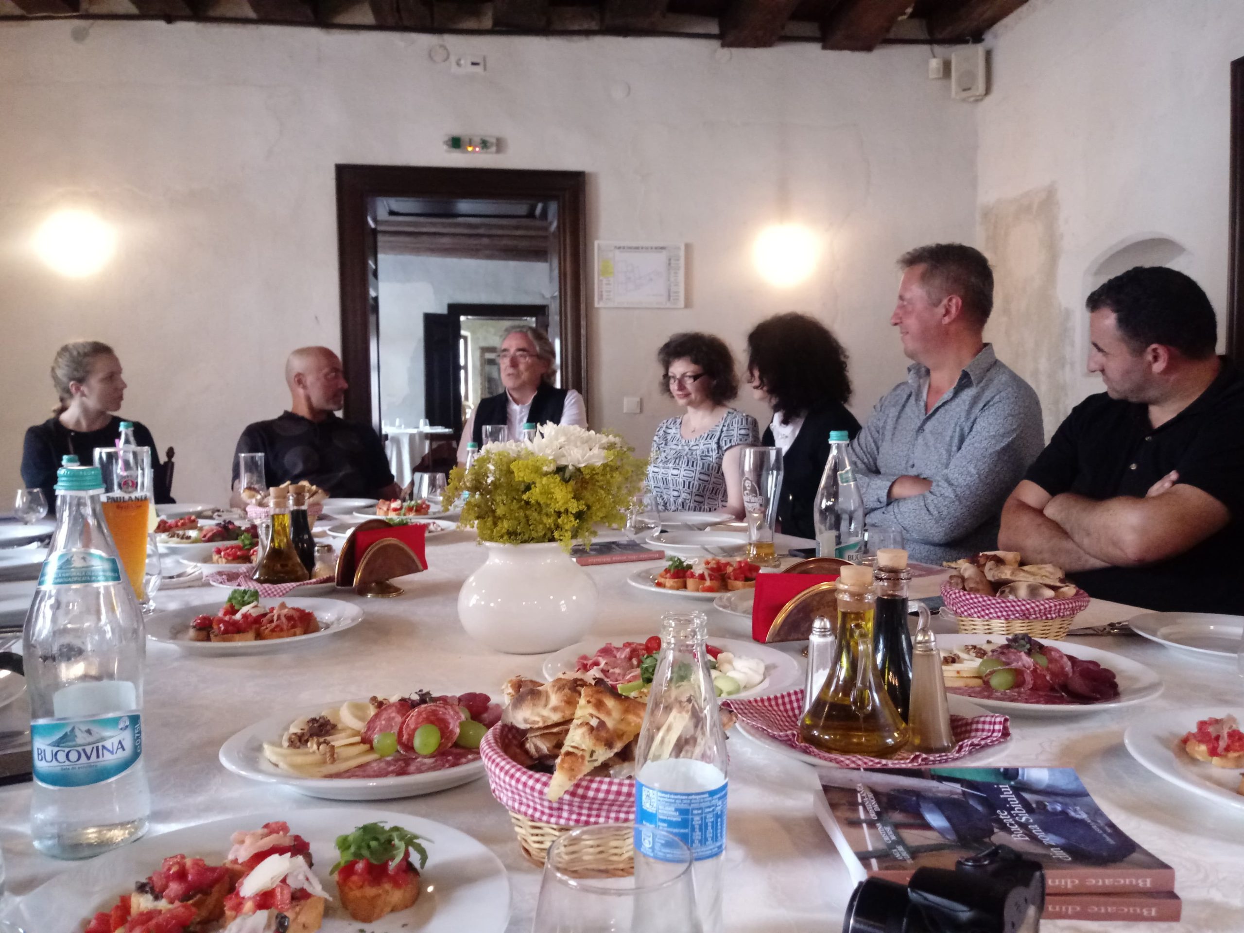 Reţete de la străbunici, într-o carte dedicată judeţului Sibiu