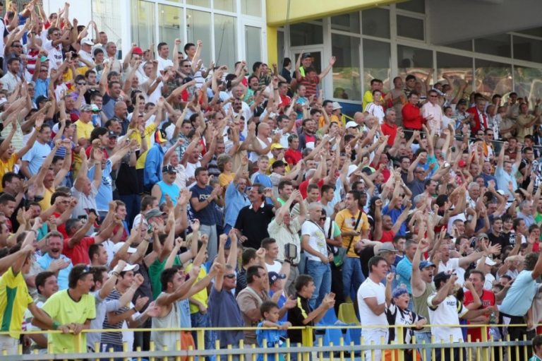 Zeci de abonamente cumpărate de fanii Gazului Metan în 48 de ore