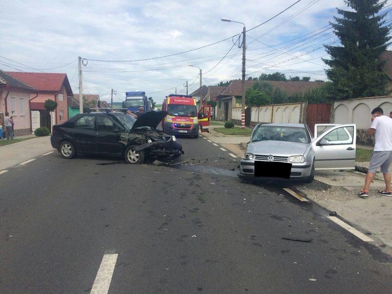 FOTO – 4 răniți într-un accident rutier produs la Copșa Mică