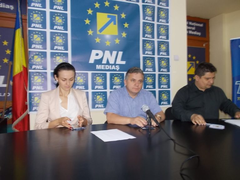 PNL Mediaș a dat startul campaniei “Opreşte furtul lor. Sunt banii tăi de pensie”