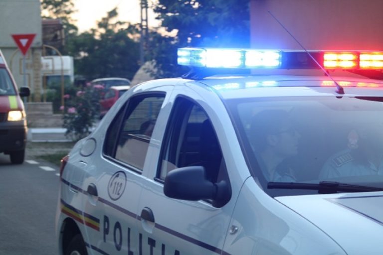 Copil de 6 ani, rănit într-un accident produs de un bărbat beat, fără permis și cu mașina neînmatriculată