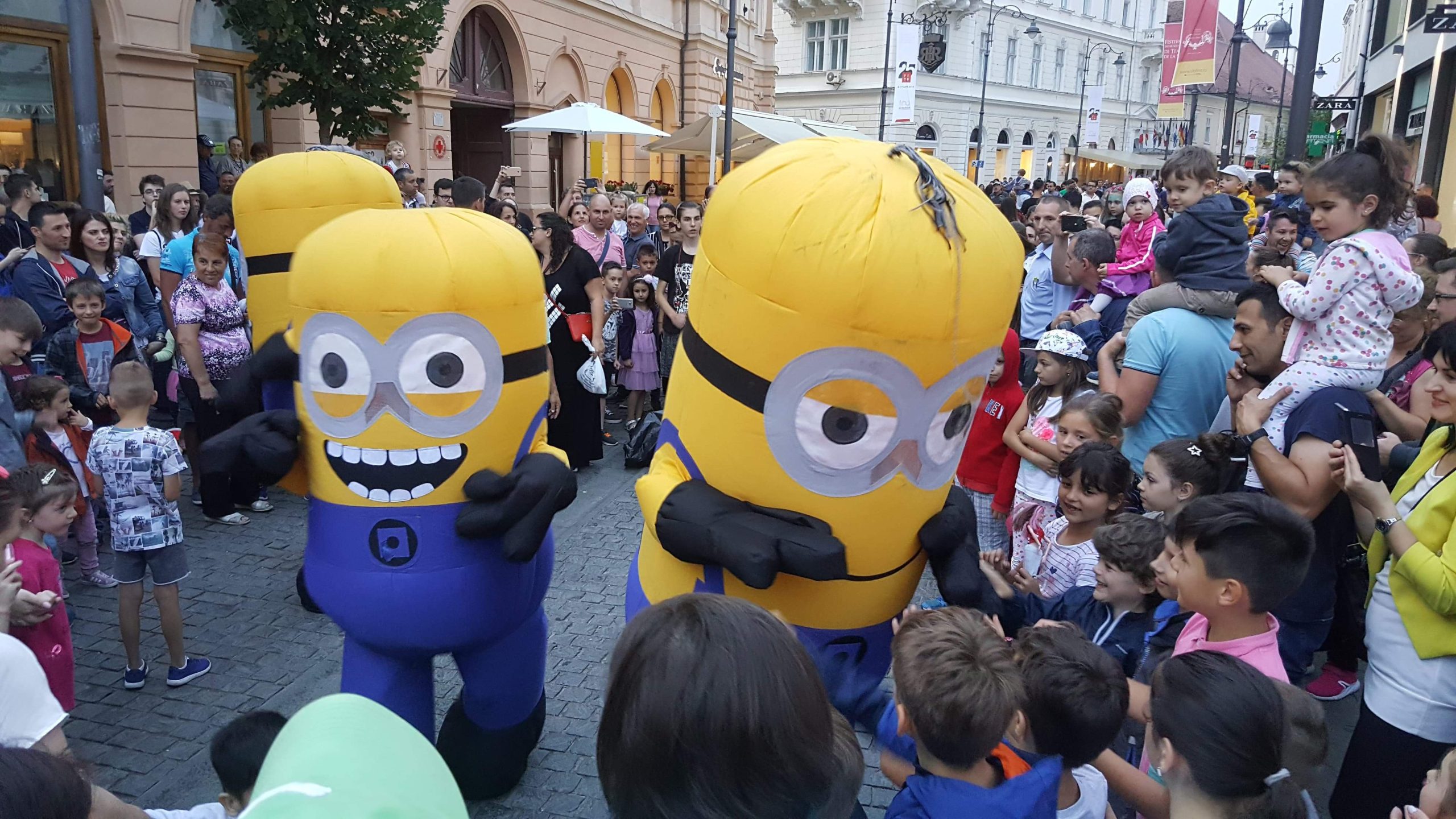 Minionii au facut spectacol pe „Corso” de Sibiu
