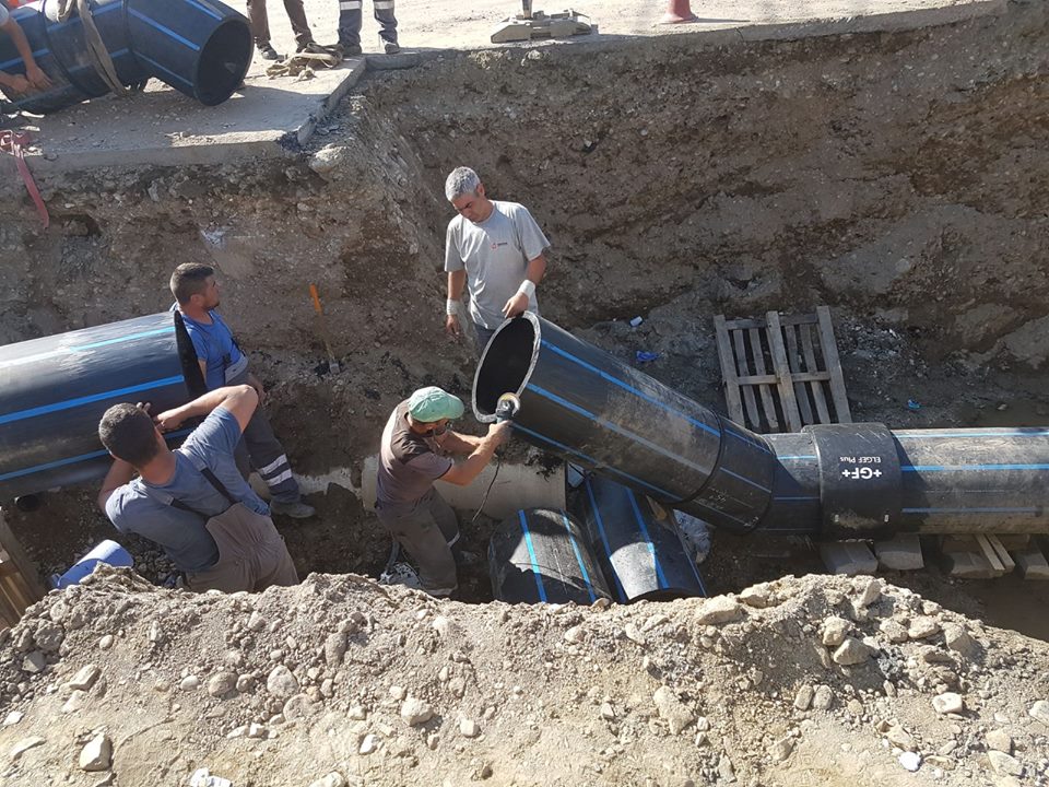 Avarie la conducta de transport apă în zona Asachi din Sibiu, 11 localități fiind afectate