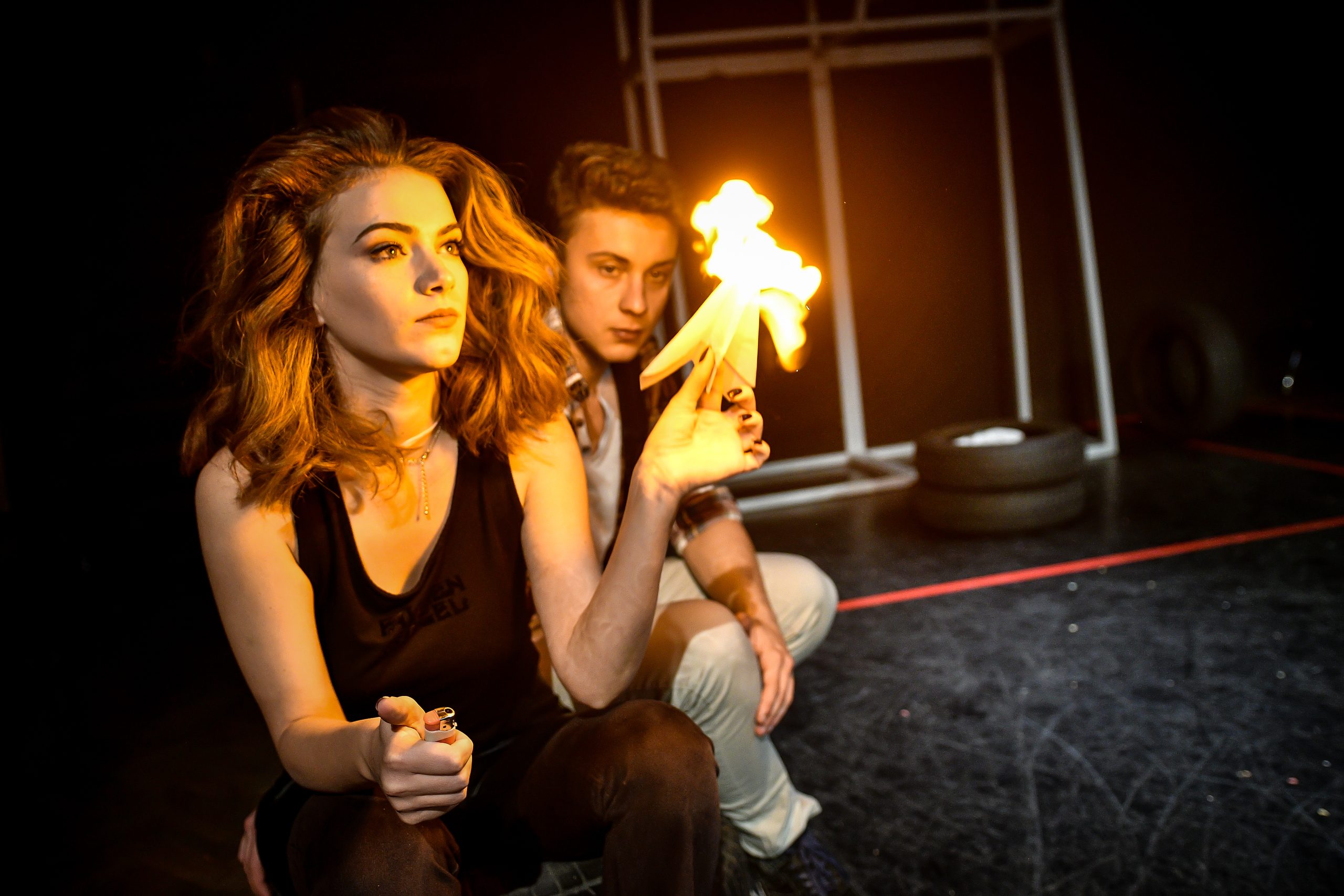 „Avioane de hârtie”, popas în București și Arad, în luna iulie