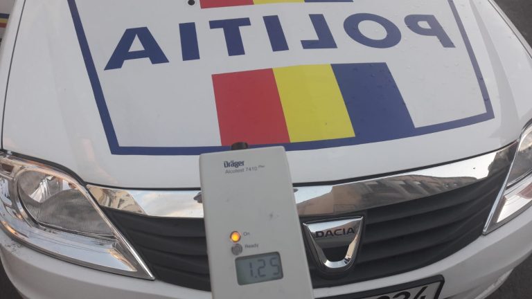 Tălmăcean băut și cu permisul suspendat, implicat într-un eveniment rutier