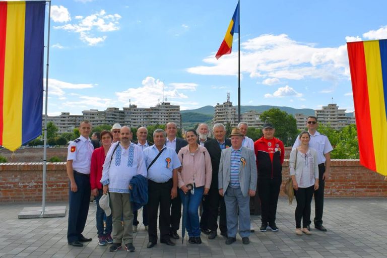 FOTO – O delegație din Copșa Mică, la evenimentul inaugural Marșul Centenarului de la Alba Iulia