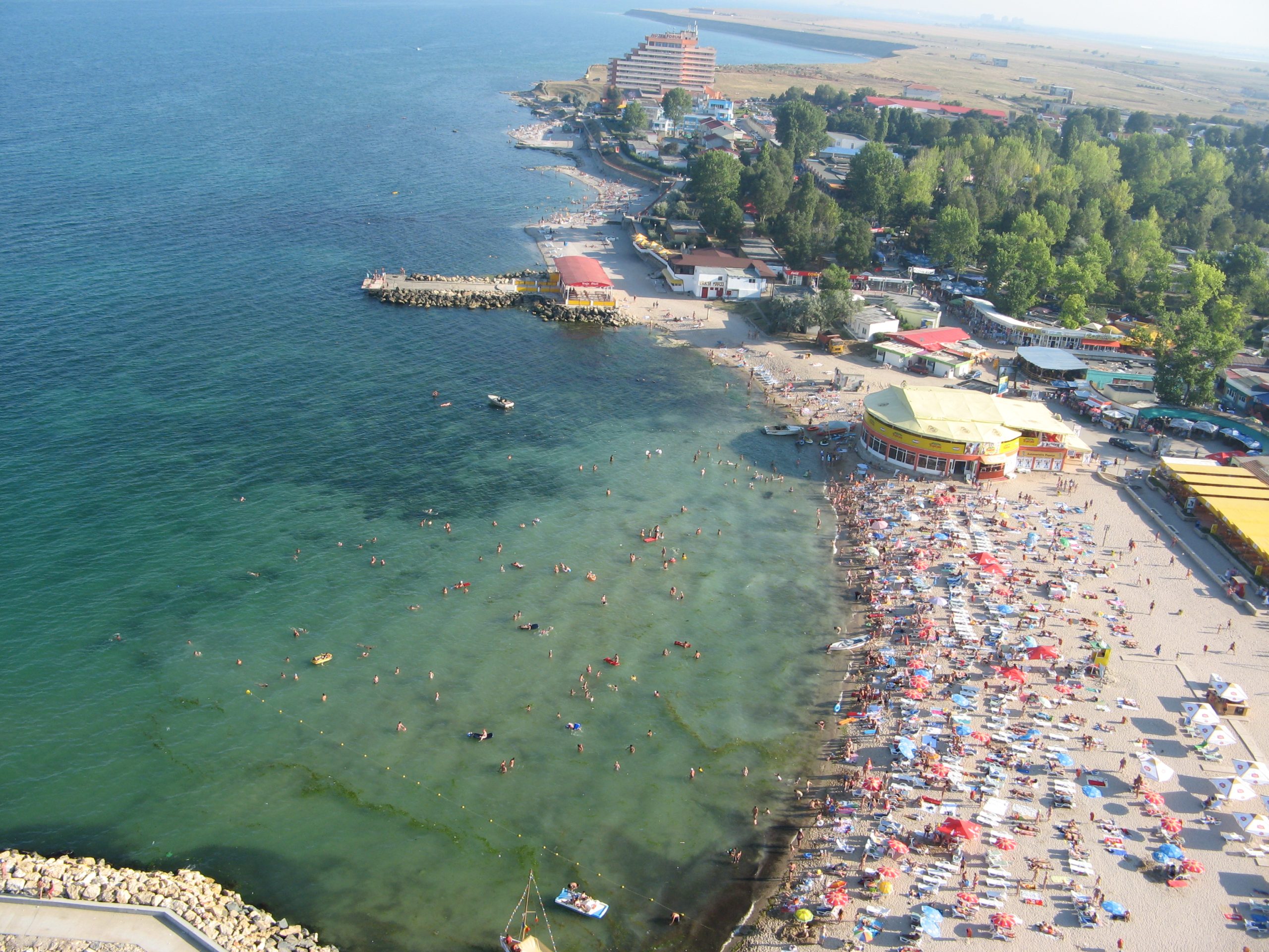 310 studenţi din Sibiu, recompensaţi cu tabere gratuite la mare sau la munte
