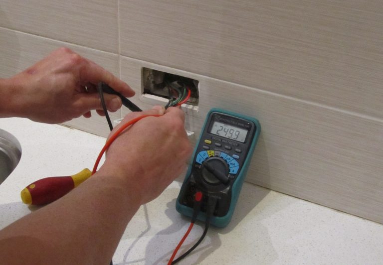 Instalație electrică nouă pentru Școala Gimnazială 4